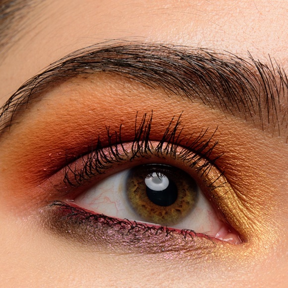 KVD 10 yr Anniversary palette. - Picture 9 of 10